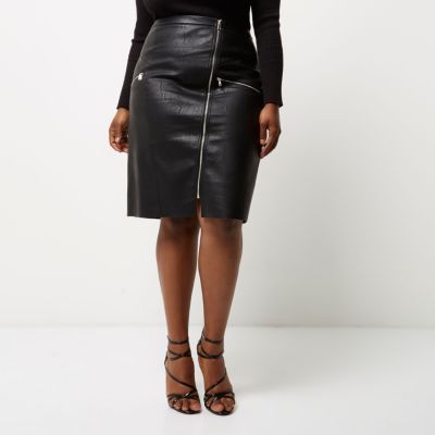 Plus black leather look pencil skirt